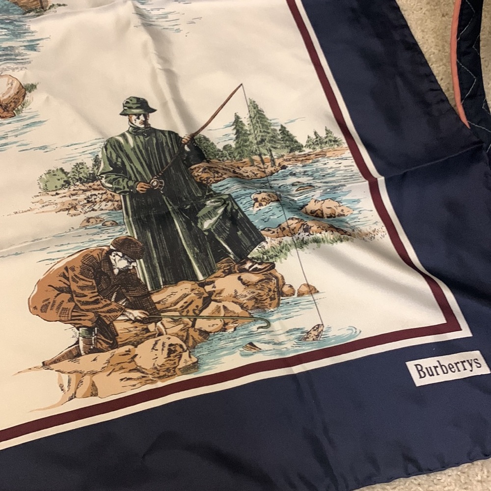 Burberry silk scarf - Picture 5 of 8